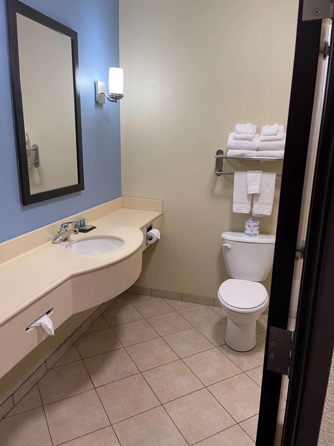 Best Western Coffeyville Central Business District Inn And Suites Esterno foto