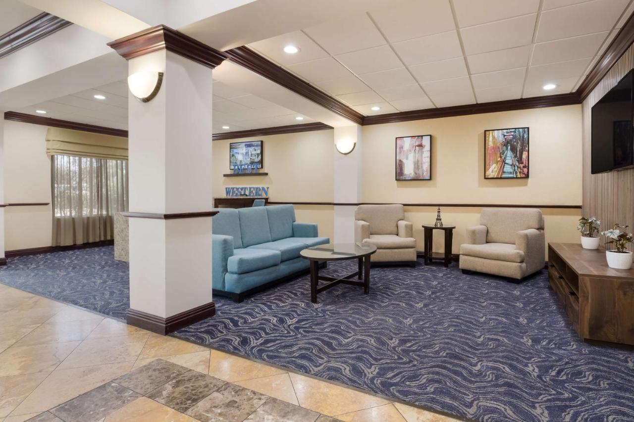 Best Western Coffeyville Central Business District Inn And Suites Esterno foto