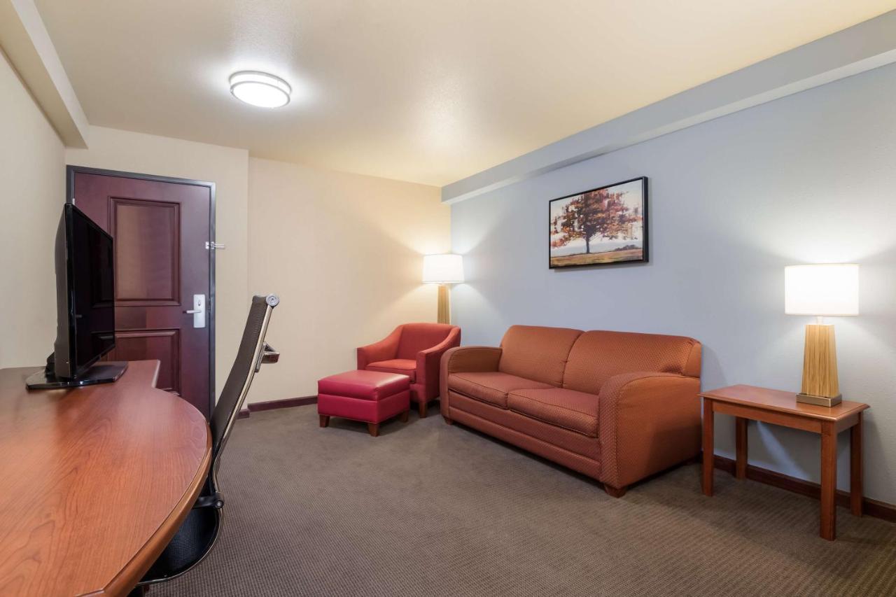 Best Western Coffeyville Central Business District Inn And Suites Esterno foto